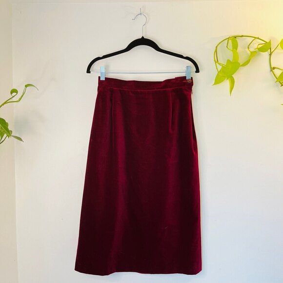 Velvet Vintage TanJay Red Pencil Skirt Size 10 Made In Canada - Picture 1 of 10